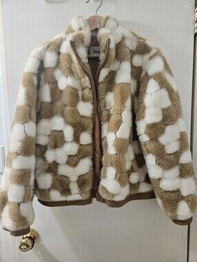 NEIMAN MARCUS Luxe Patchwork Fur Jacket Coat Tan Ivory Neutral Statement Piece M